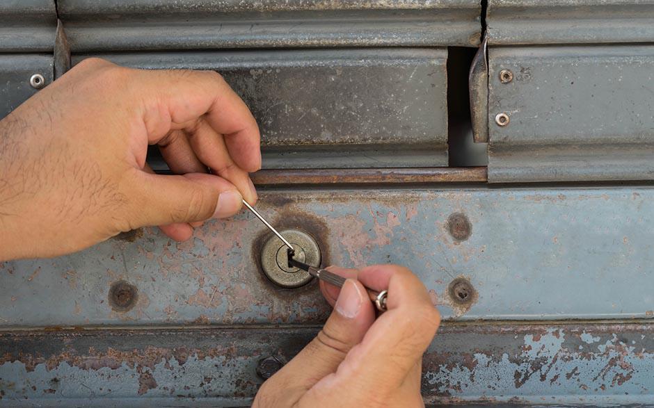 changer serrure porte pvc Ozoir-la-Ferrière